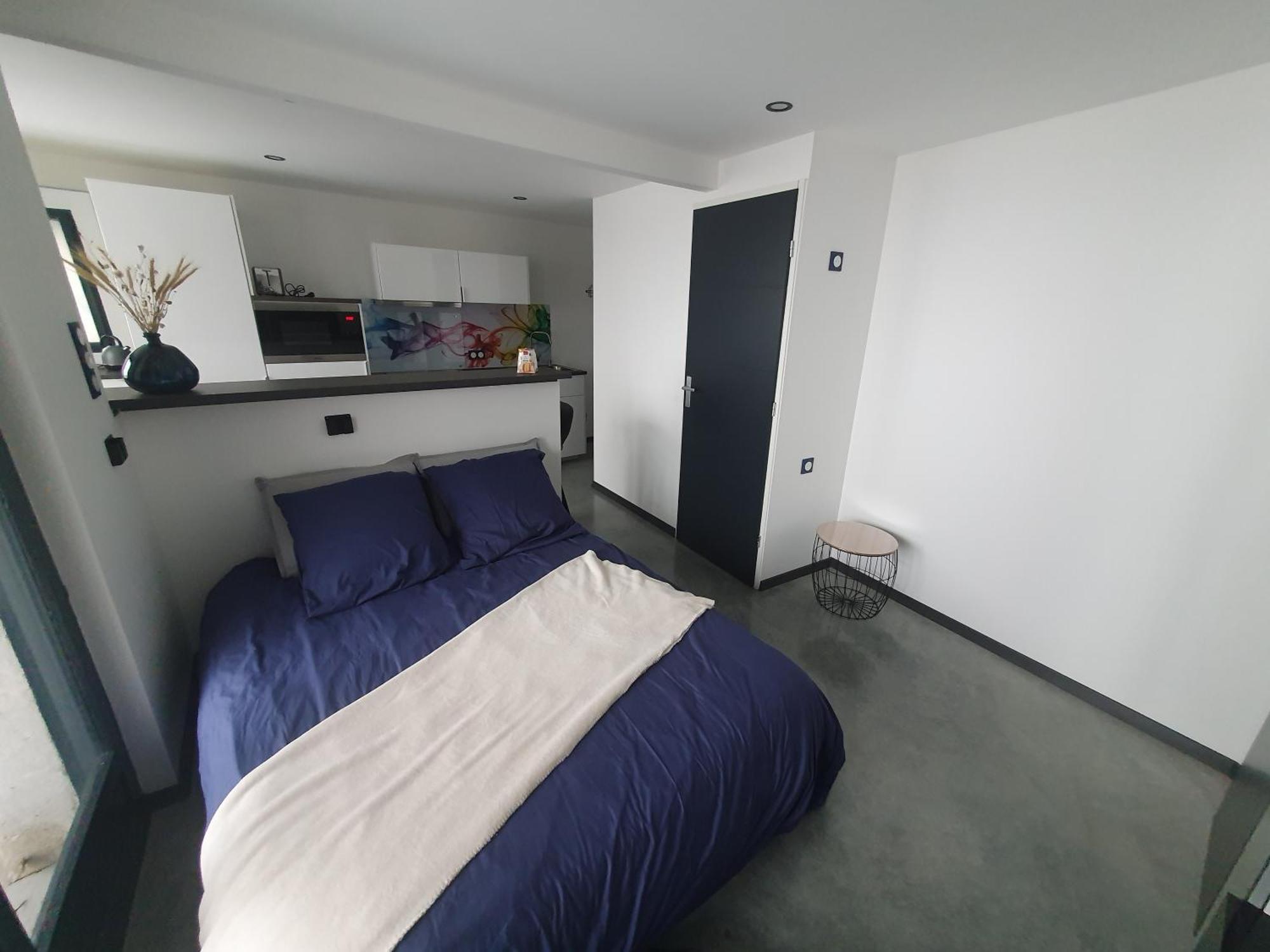 Bienvenue Dans Le Cobalt ! Apartment Cholonge Luaran gambar